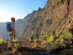 Via Ferrata Roberto Tour 209 - blick zu scharte links oben um 9.45 uhr