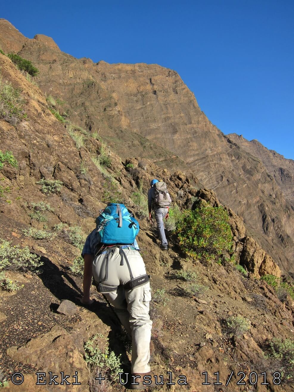 Via Ferrata Roberto Tour 209 - was neues : abschüssiges geröllband um 9.50uhr