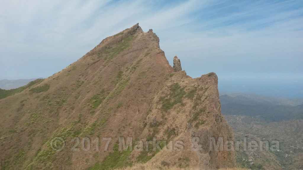 03Gipfelgrat Pico Antonia.jpg