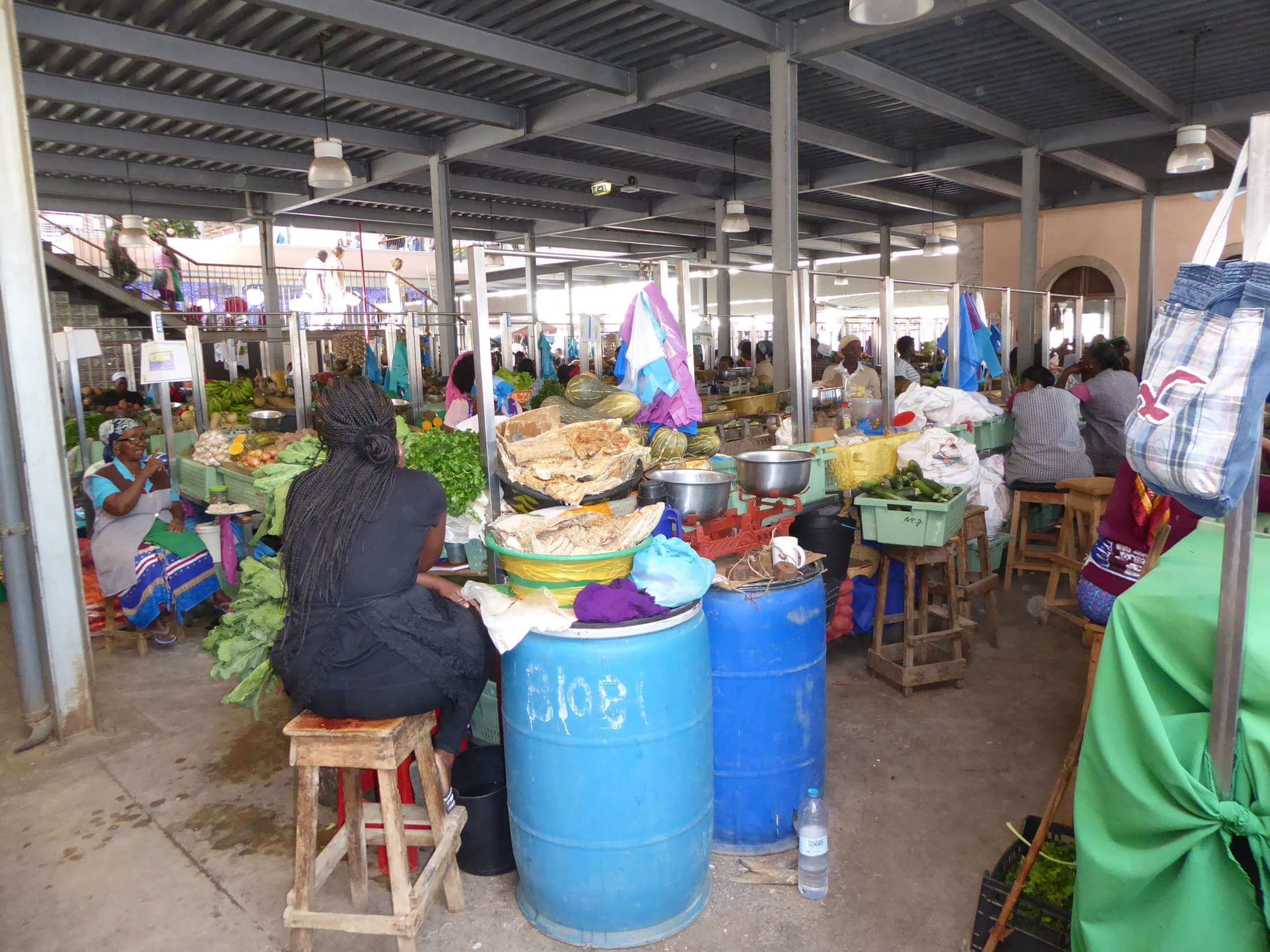 Marktfrauen auf dem Mercado Municipal in Praia