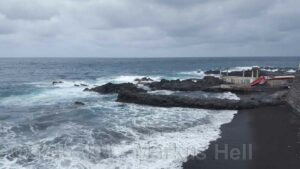 Strand vor Mosteiros.jpg