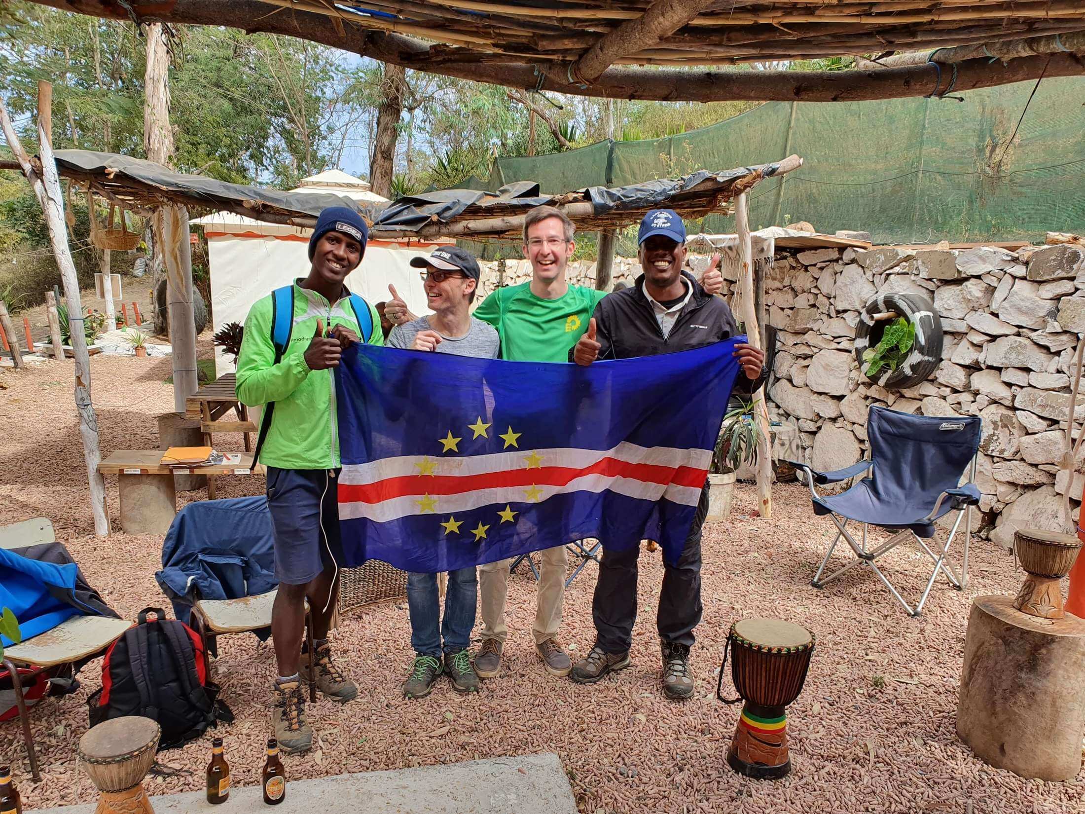 Wanderpause im Lemba Lemba auf Santiago