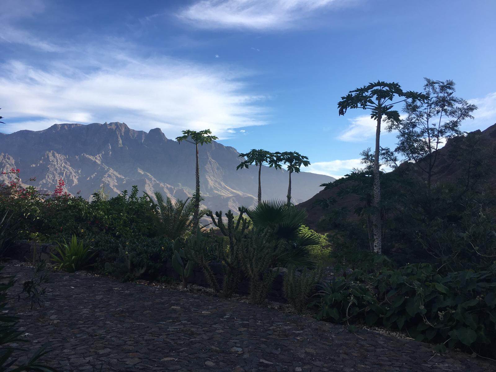 Traumhafter Ausblick von der Quinta Cochete auf Santo Antão
