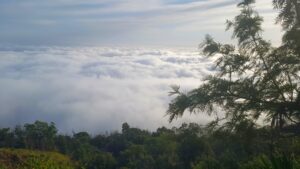 Über, in & unter den Wolken (Fogo)